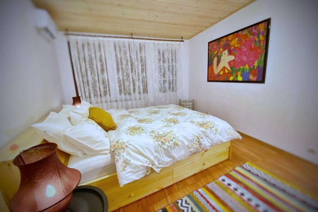 The Secret Lodge- New With Private Garage, Entire House Veliko Tarnovo Ngoại thất bức ảnh
